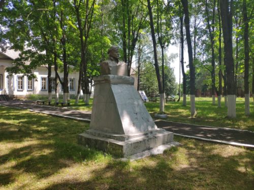 Памятник Ленину Старый Кривец Брянская Область