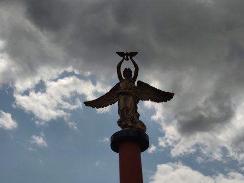 Монумент Ангел Хранитель Стародуб