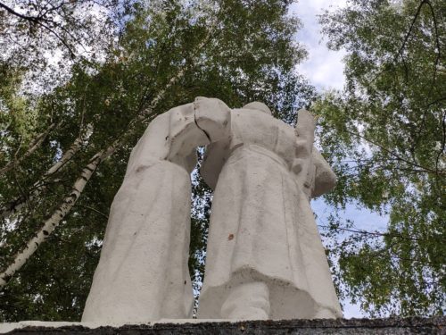 Военный памятник Лыщичи