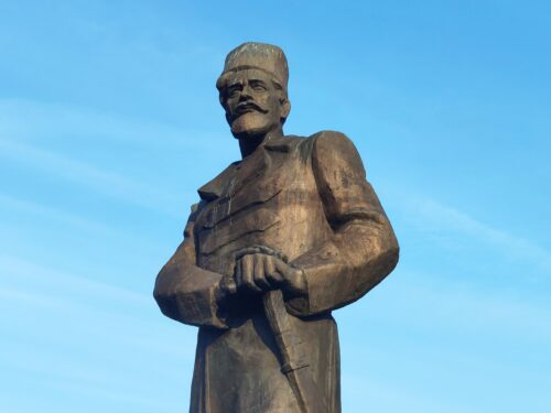 Памятник Павлу Дыбенко в Новозыбкове