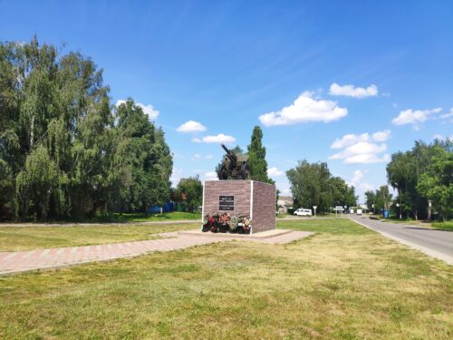 Памятник артиллеристам Стародуб