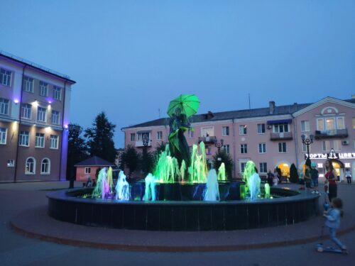 Красивый фонтан в городе Клинцы Брянской Области