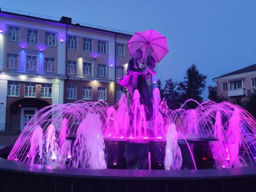 Красивый фонтан в городе Клинцы Брянской Области