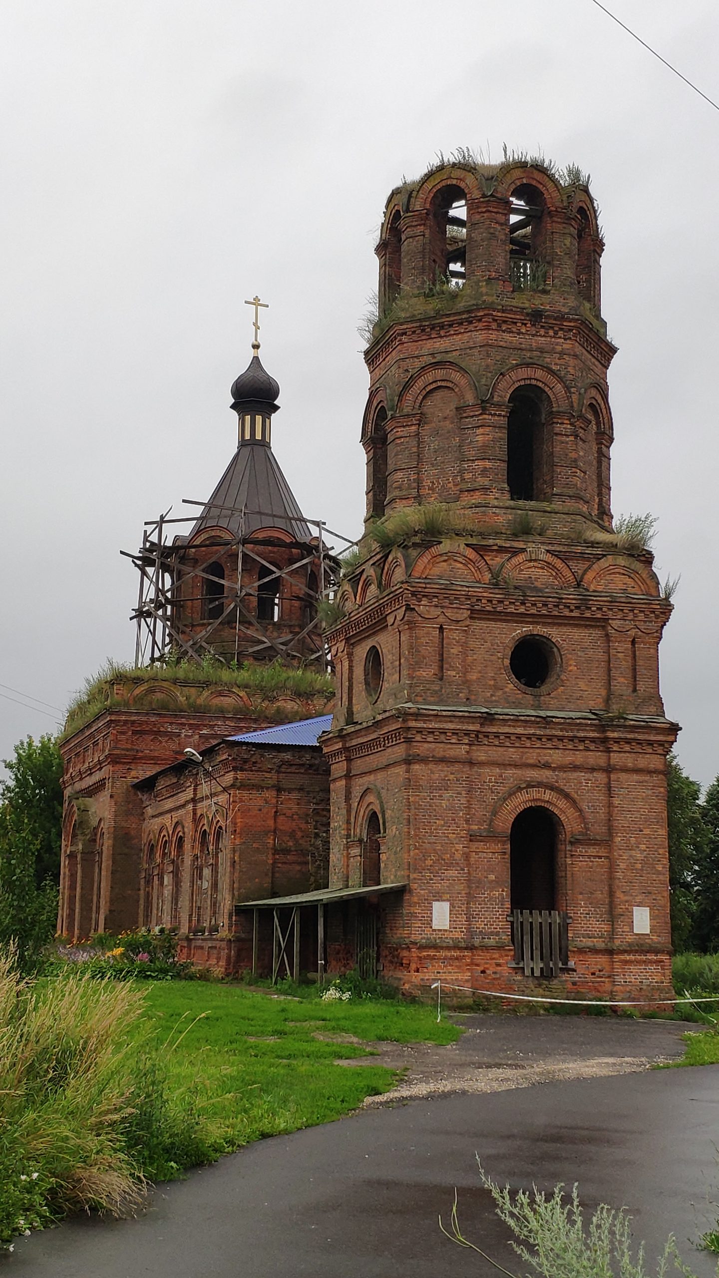 Храм в Страшевичах Жирятинского района фото