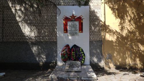 Мемориал 2000-м солдат и офицеров замученных на территории лагеря военнопленных. Унеча.