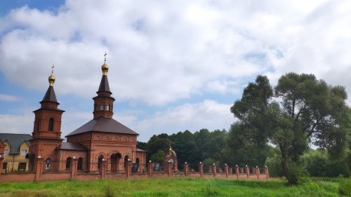 Храм в селе Белогорщь.