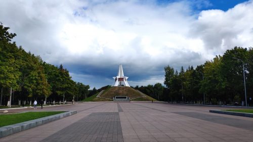 Мемориальный Комплекс Курган Бессмертия в городе Брянске фото