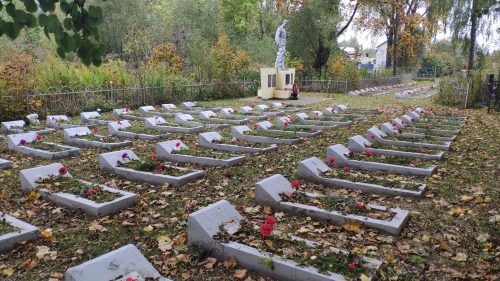 Воинское кладбище 92 советских воинов. Новозыбков.