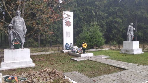 Кладбище жертв фашизма. Мемориал. Клетня.