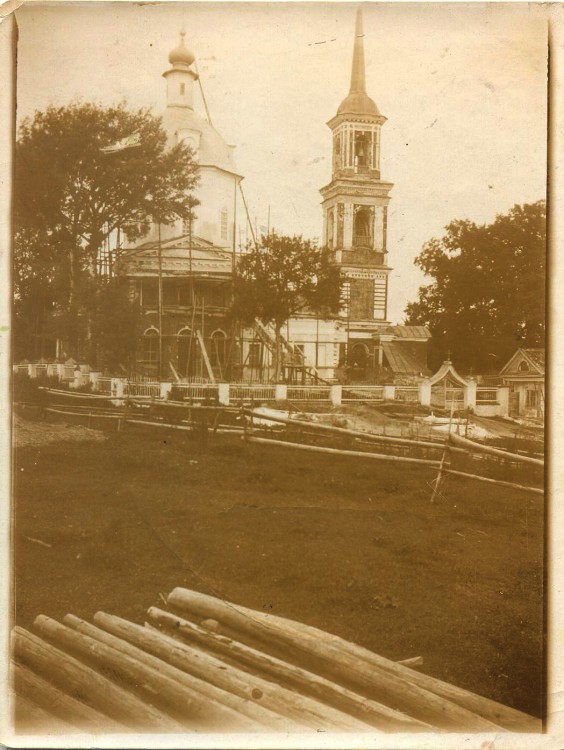 Овстуг старое фото успенской церкви