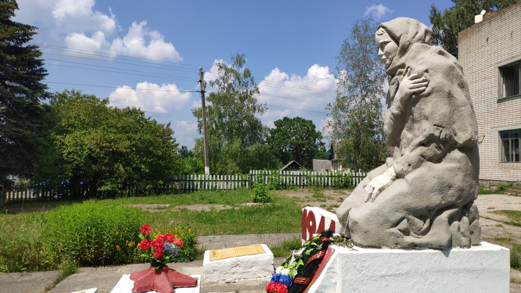 Дубровка памятник ВОВ