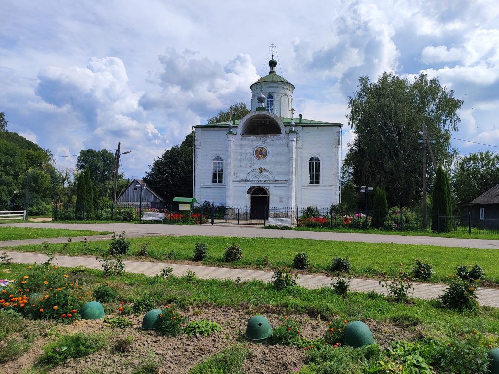 церковь в селе Голубея Дубровский район