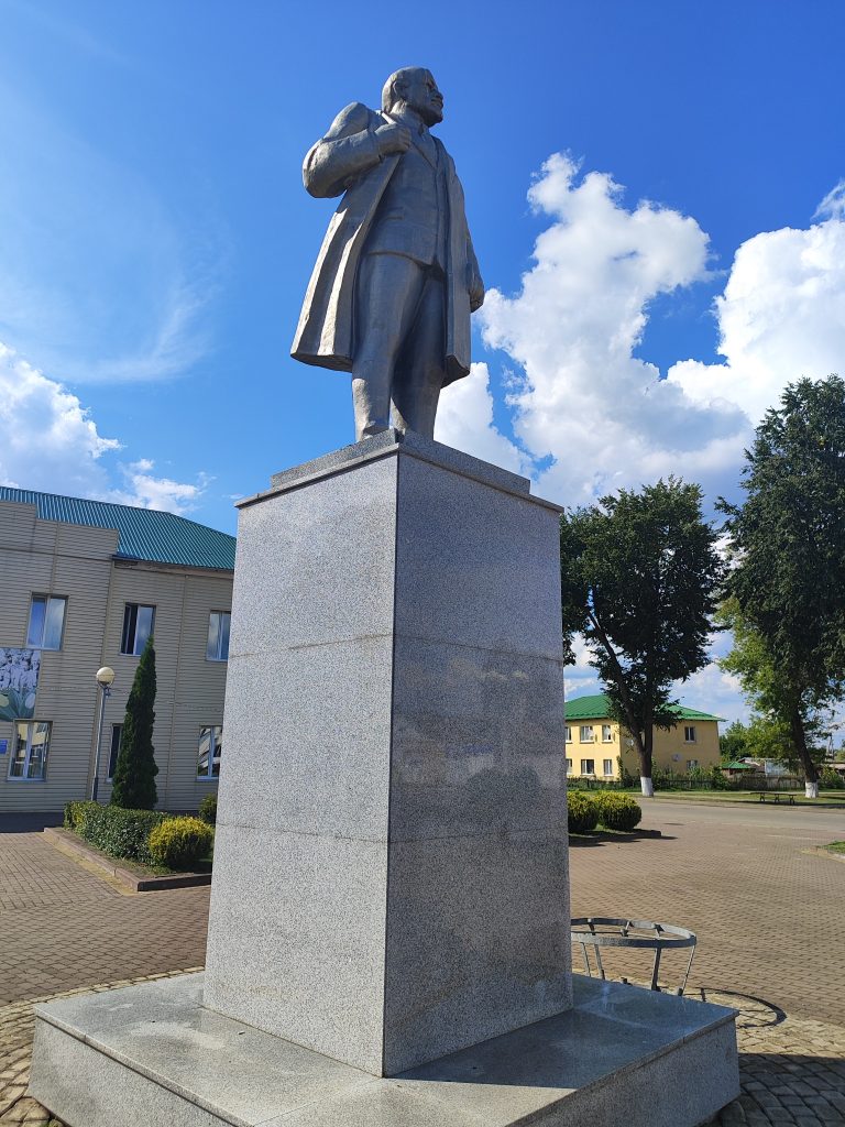 Памятник Ленина. Дубровка. фотография