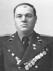 Зверев Георгий Ефимович /1908 -1971 г.г. / уроженец с. Снопот