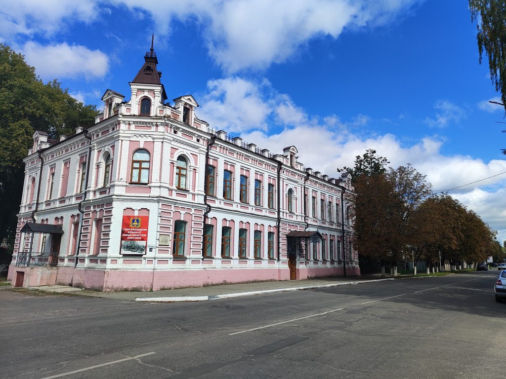 Новозыбков здание офицерского собрания 4