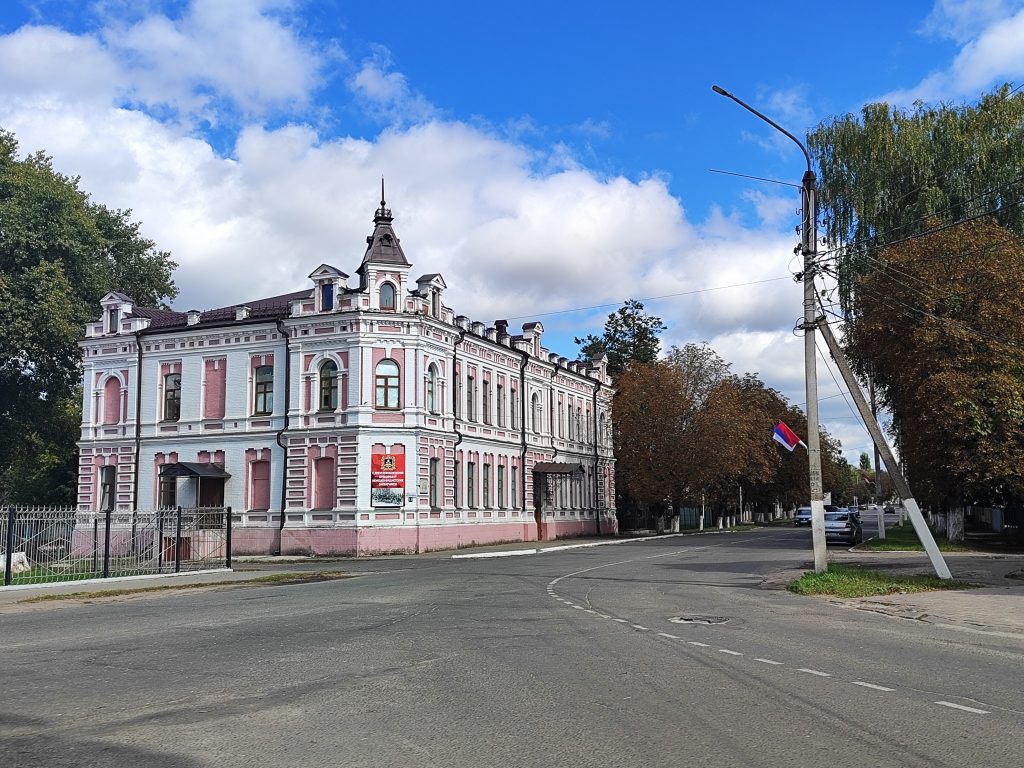 Здание общественного собрания. Новозыбков фото города