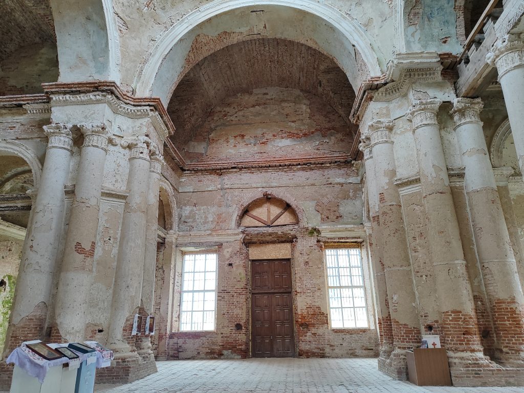 Екатерининский Храм в Ляличах фото