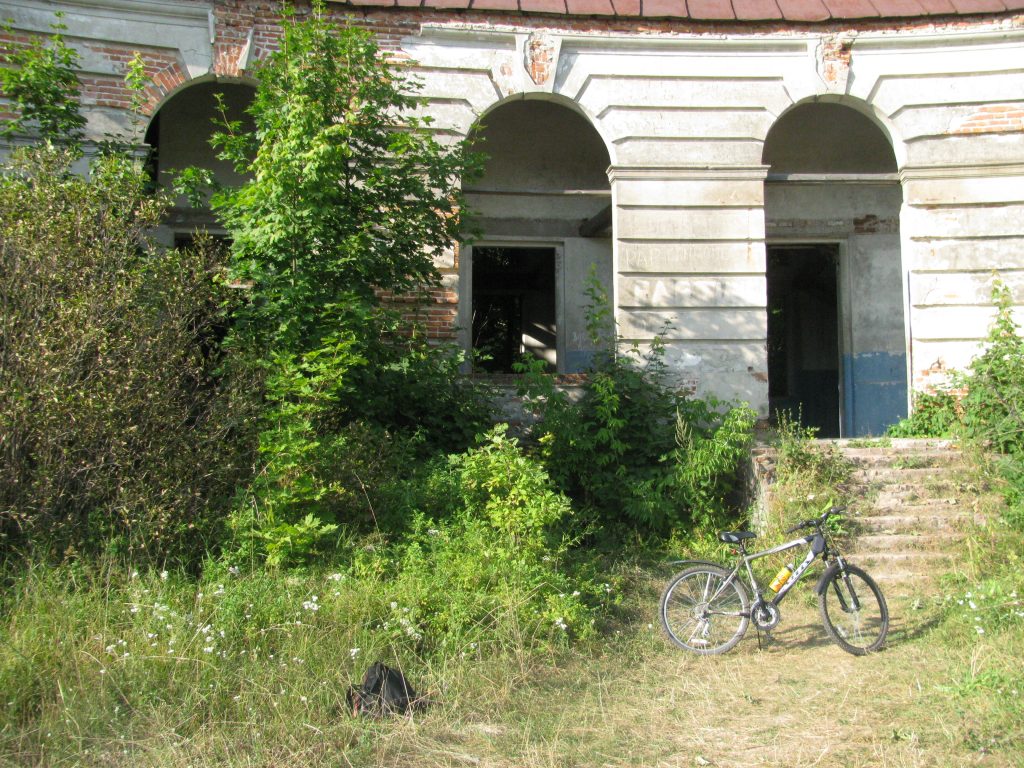 Велоклуб штур м велопоход в Ляличи 2011 года фото дворца
