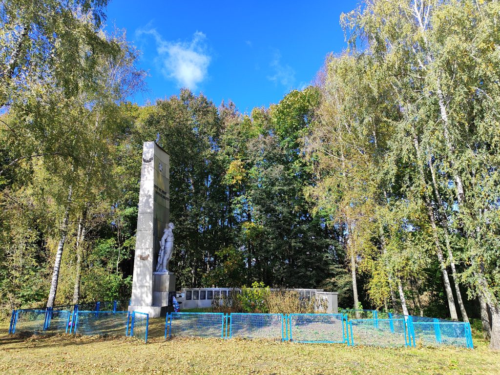 мемориал ВОВ в селе пятовск Стародубского района