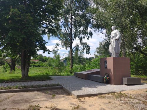 Памятник Воинам Великой Отечественной Войны Душкино