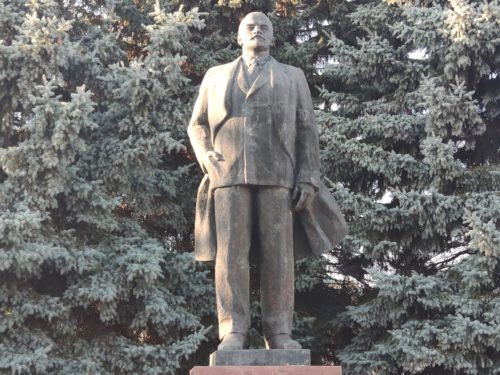 Памятник Ленину. Красная Гора.