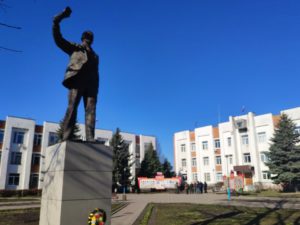 Ленин в Выгоничах достопримечательность фото