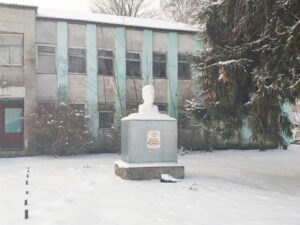 Памятник герою советского союза Суражский район Нивное