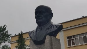 Памятник В.В. МЕЙПАРИАНИ Сельцо