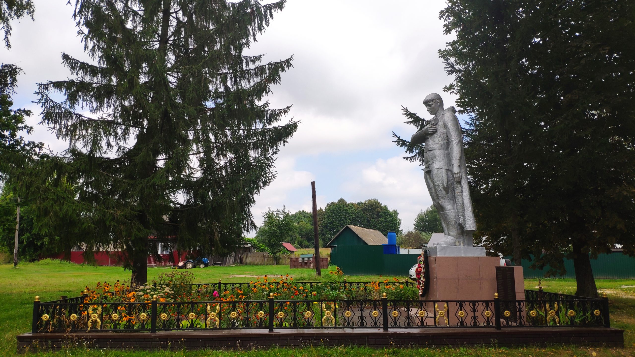Коряжма памятник погибшим в Великой Отечественной войне