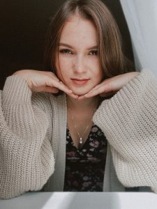 Екатерина Овсянникова поэт