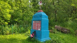 Мемориал землякам павшим в годы Великой Отечественной Войны. Большая Ловча.