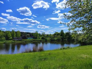 Красивый водоём на реке. село Гастёнка фото 1