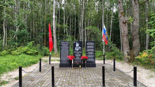 Денис Буянов полковник СВО памятник Клинцы Речечка 2